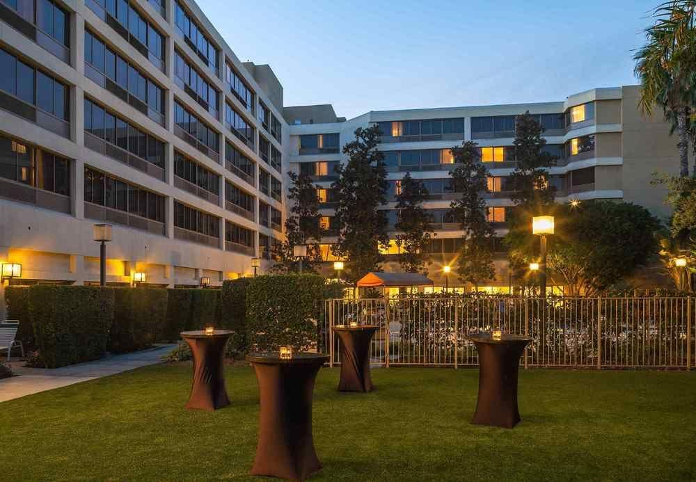 ホテル フラートン マリオット アット カリフォルニア州立大学 エクステリア 写真