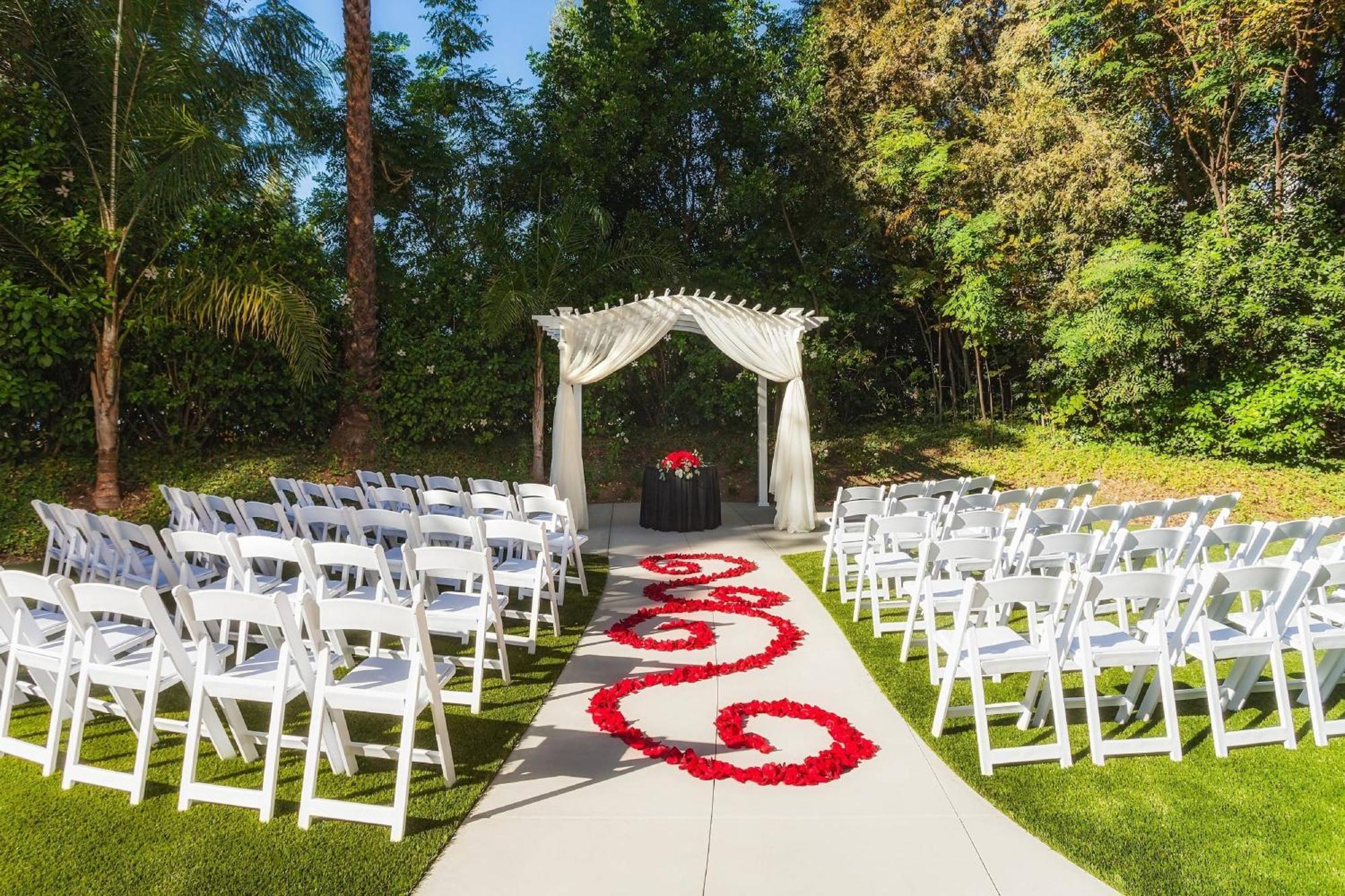 ホテル フラートン マリオット アット カリフォルニア州立大学 エクステリア 写真